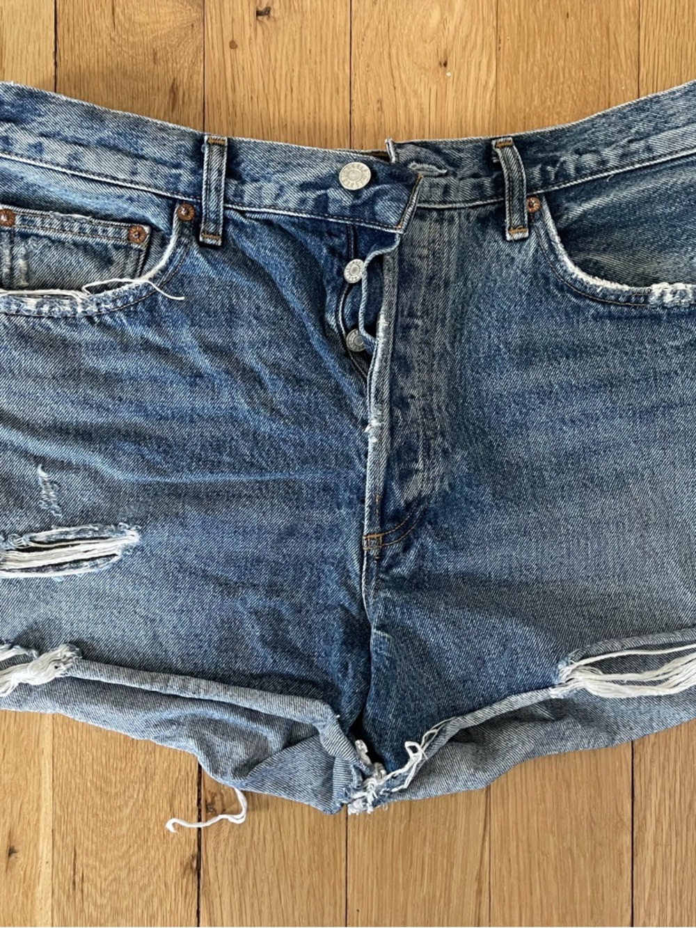 Agolde Dee Distressed Denim Shorts - 30